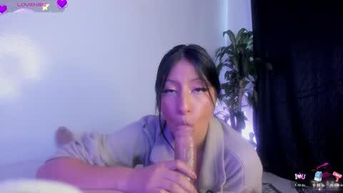 Snapshot of issaandneron_ chatting on 21, 11, 2025 Issa and Neron online show from 21, 11, 2025