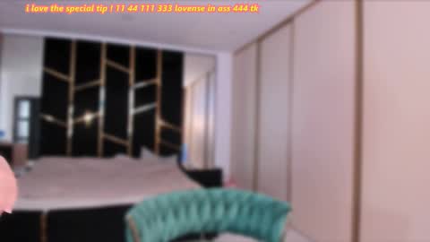 Issy online show from 18, 3, 2026