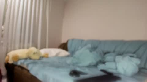 Issabelle online show from 20, 1, 2025