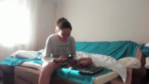 Issabelle online show from 8, 3, 2026