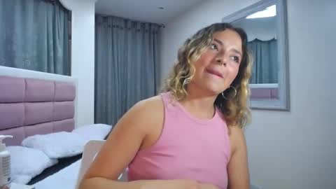 Snapshot of issadorajames chatting on 26, 12, 2024 issadorajames online show from 26, 12, 2024