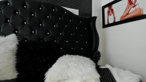 Snapshot of issadorajames chatting on 18, 1, 2025 issadorajames online show from 18, 1, 2025