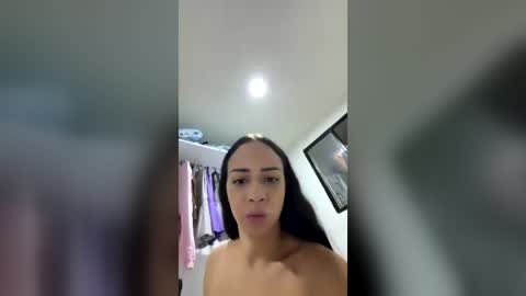 Isabella  online show from 22, 7, 2026