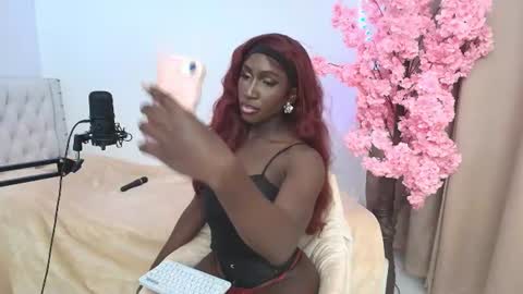 Snapshot of isseymz chatting on 24, 7, 2026 Iseey online show from 24, 7, 2026