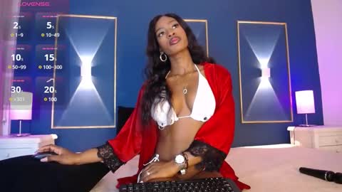 Snapshot of issyrosse chatting on 17, 2, 2025 Isabelle online show from 17, 2, 2025