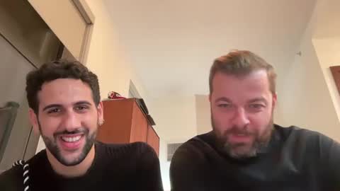 Snapshot of ita01 chatting on 8, 11, 2025 ita01 online show from 8, 11, 2025