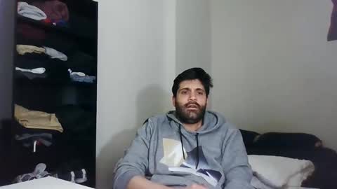 italianboybcn online show from 13, 1, 2025