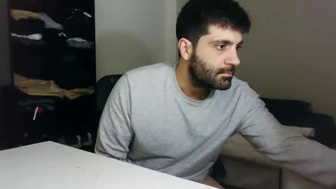 italianboybcn online show from 15, 1, 2025