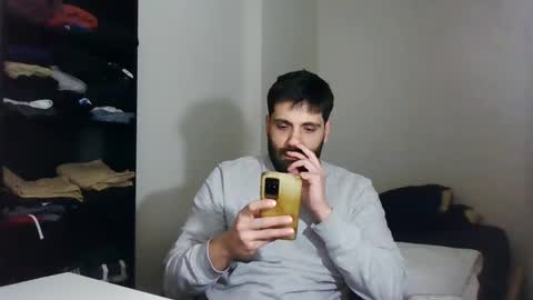 italianboybcn online show from 17, 1, 2025