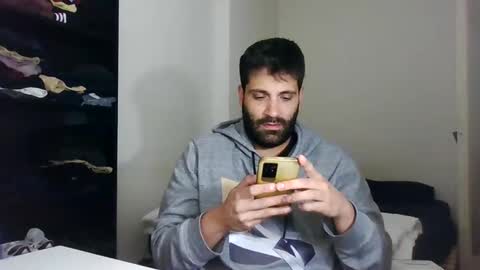 italianboybcn online show from 23, 2, 2025