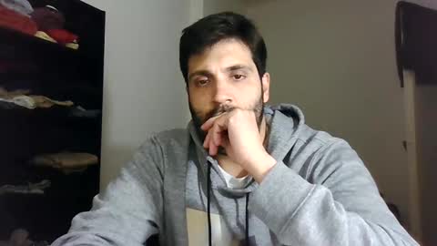 italianboybcn online show from 5, 3, 2025