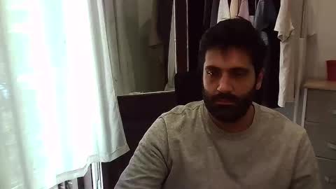 italianboybcn online show from 5, 10, 2025