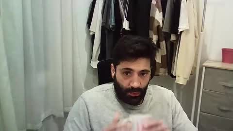 italianboybcn online show from 25, 11, 2025