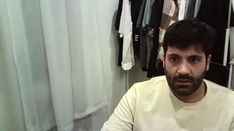 italianboybcn online show from 2, 12, 2025