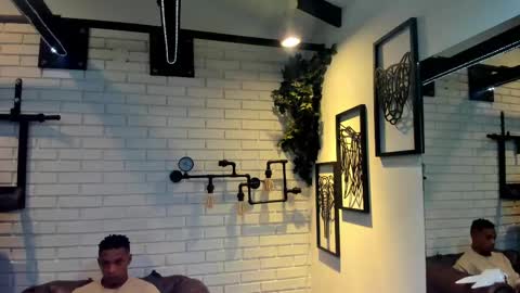 Italo Moore online show from 28, 9, 2025