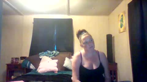 Snapshot of its_kimber chatting on 25, 4, 2026 its kimber online show from 25, 4, 2026