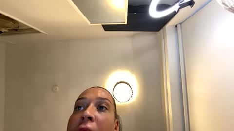 Lottie  online show from 8, 3, 2026