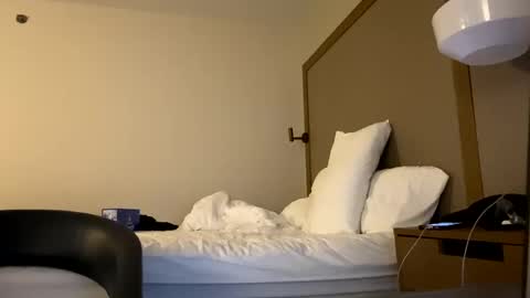 itsavibeouthere online show from 17, 12, 2024