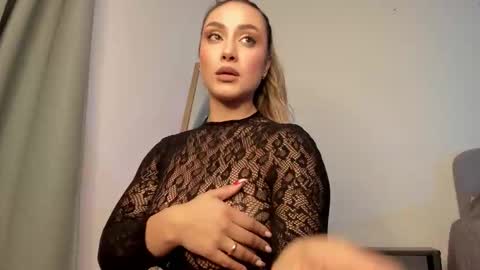 Isabella online show from 6, 2, 2026