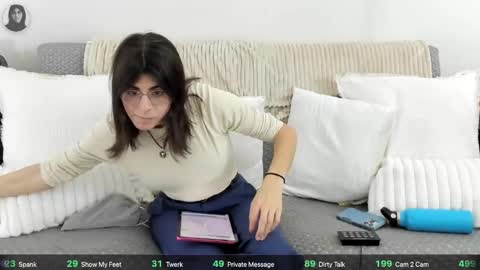 itschloelaurent online show from 12, 5, 2026
