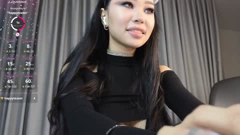 Queen Liya online show from 27, 1, 2025