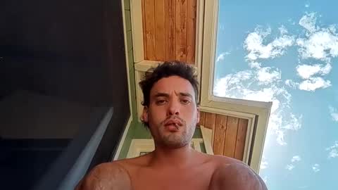 Snapshot of itsfrank84 chatting on 27, 10, 2025 itsfrank84 online show from 27, 10, 2025