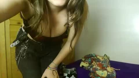 Snapshot of itssamus_aran chatting on 7, 7, 2026 itssamus_aran online show from 7, 7, 2026