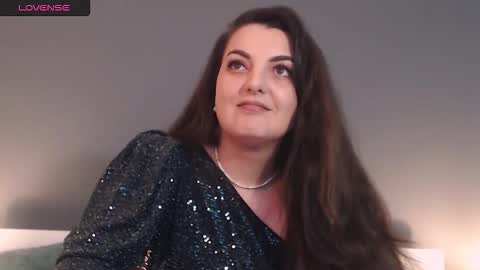 Snapshot of itsyourlady chatting on 5, 2, 2026 Melissa Khaan online show from 5, 2, 2026