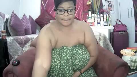 itumeleng74 online show from 6, 1, 2025