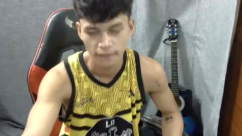 Snapshot of itzme_john chatting on 4, 5, 2026 itzme_john online show from 4, 5, 2026