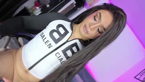 y  online show from 9, 3, 2026