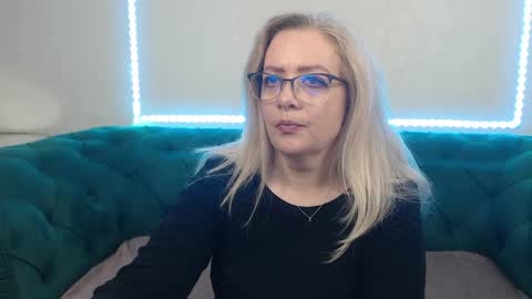 Snapshot of ivanacharm chatting on 12, 5, 2026 ivanacharm online show from 12, 5, 2026