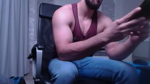 IvanHydee online show from 6, 10, 2025