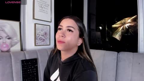 Snapshot of ivanna_west chatting on 4, 7, 2026 Ivanna West online show from 4, 7, 2026