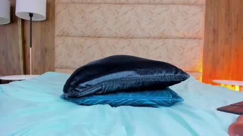 Snapshot of ivannaavega chatting on 11, 10, 2025 Ivanna online show from 11, 10, 2025