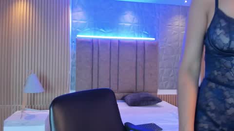 Snapshot of ivannafoxx_ chatting on 10, 9, 2025 ivanna online show from 10, 9, 2025