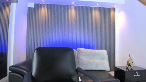 Snapshot of ivannafoxx_ chatting on 2, 10, 2025 ivanna online show from 2, 10, 2025
