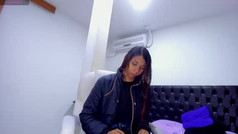 Snapshot of ivi_lopez chatting on 13, 10, 2025 Ivi online show from 13, 10, 2025