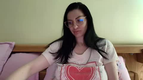 Snapshot of ivoryorchid chatting on 12, 12, 2024 Ivory online show from 12, 12, 2024