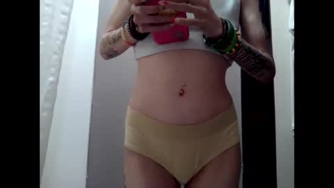 ivorytrixx online show from 8, 1, 2026