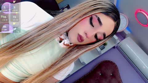 Snapshot of ivy_jane14 chatting on 14, 1, 2025 IVY online show from 14, 1, 2025