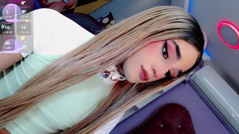 Snapshot of ivy_jane14 chatting on 14, 1, 2025 IVY online show from 14, 1, 2025
