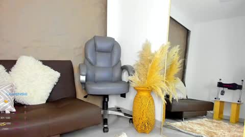 Snapshot of ivy_li chatting on 11, 12, 2024 Daniela online show from 11, 12, 2024