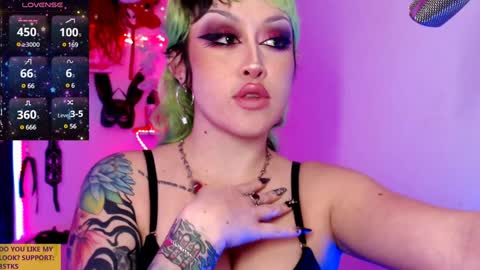 Snapshot of ivy_rosse chatting on 15, 1, 2025 You can find more of me here online show from 15, 1, 2025