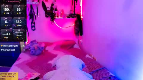 Snapshot of ivy_rosse chatting on 27, 2, 2025 You can find more of me here online show from 27, 2, 2025