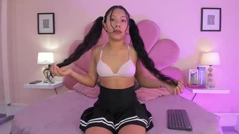 Snapshot of ivyangel_mei chatting on 9, 3, 2025 Ivy online show from 9, 3, 2025