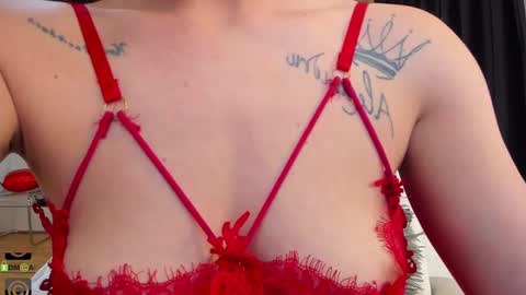 IvyFox online show from 14, 2, 2025
