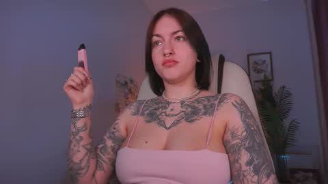 Snapshot of ivyhoney chatting on 25, 2, 2025 IVY - Follow me 3 online show from 25, 2, 2025