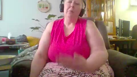 Snapshot of ivyjane3522 chatting on 29, 4, 2026 ivyjane3522 online show from 29, 4, 2026