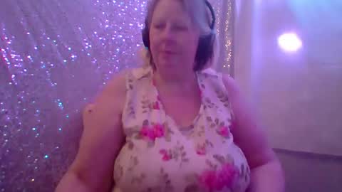 Snapshot of ivyjane3522 chatting on 3, 5, 2026 ivyjane3522 online show from 3, 5, 2026